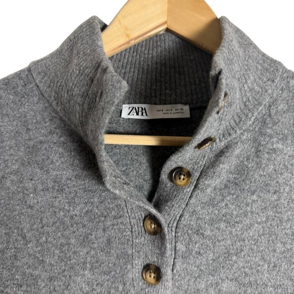 Zara Gray Wool Knit Mock Neck Henley Button Long Sleeve Sweater Size Small - Picture 3 of 8